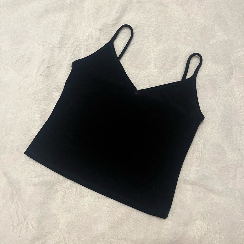 F21 black velvet cropped tank top
